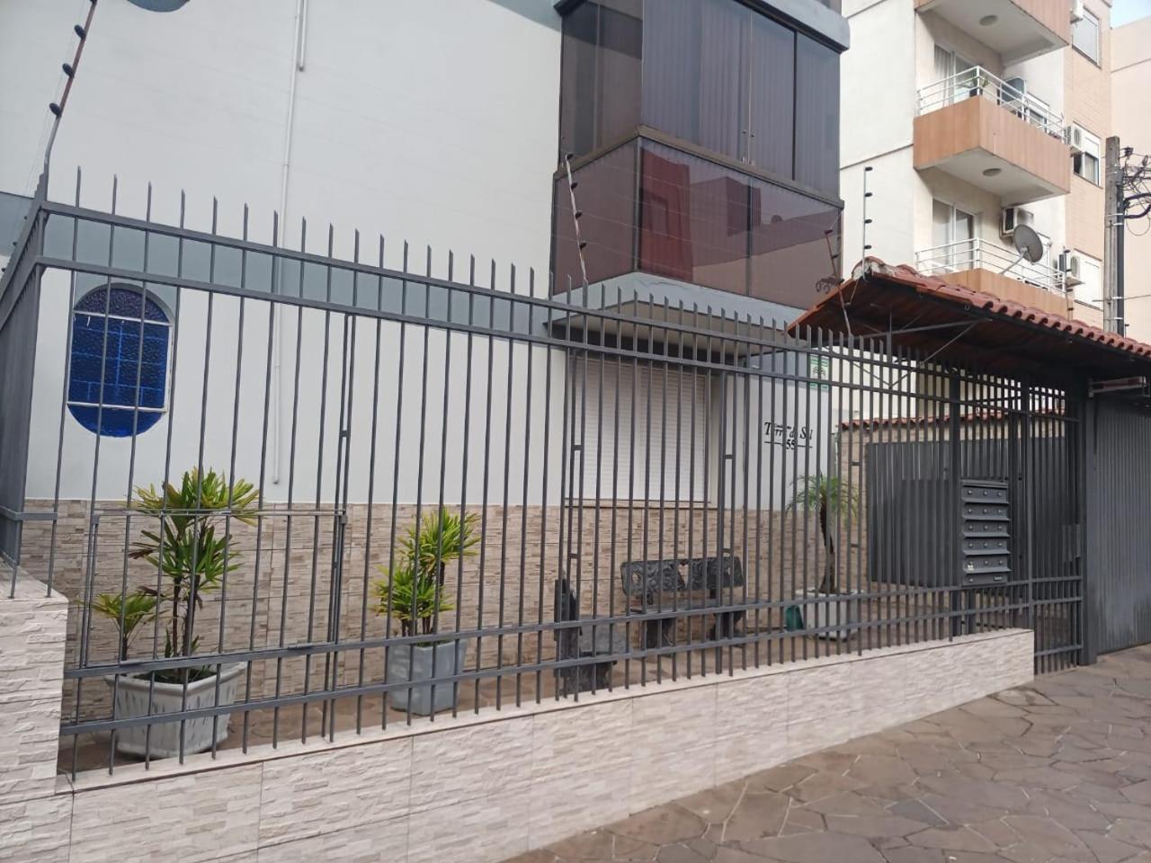 Apto Em Santa Maria Apartment Bagian luar foto